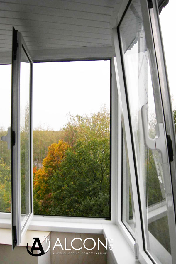 Поворотно-откидные алюминиевые окна в Балакове