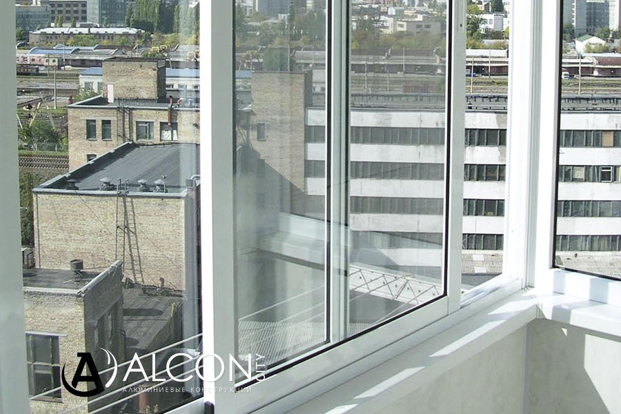 Раздвижные балконные рамы из алюминия в Балакове